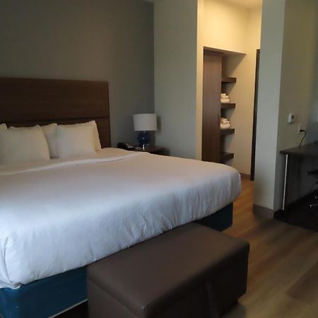 Mainstay Suites Denver International Airport Exterior photo