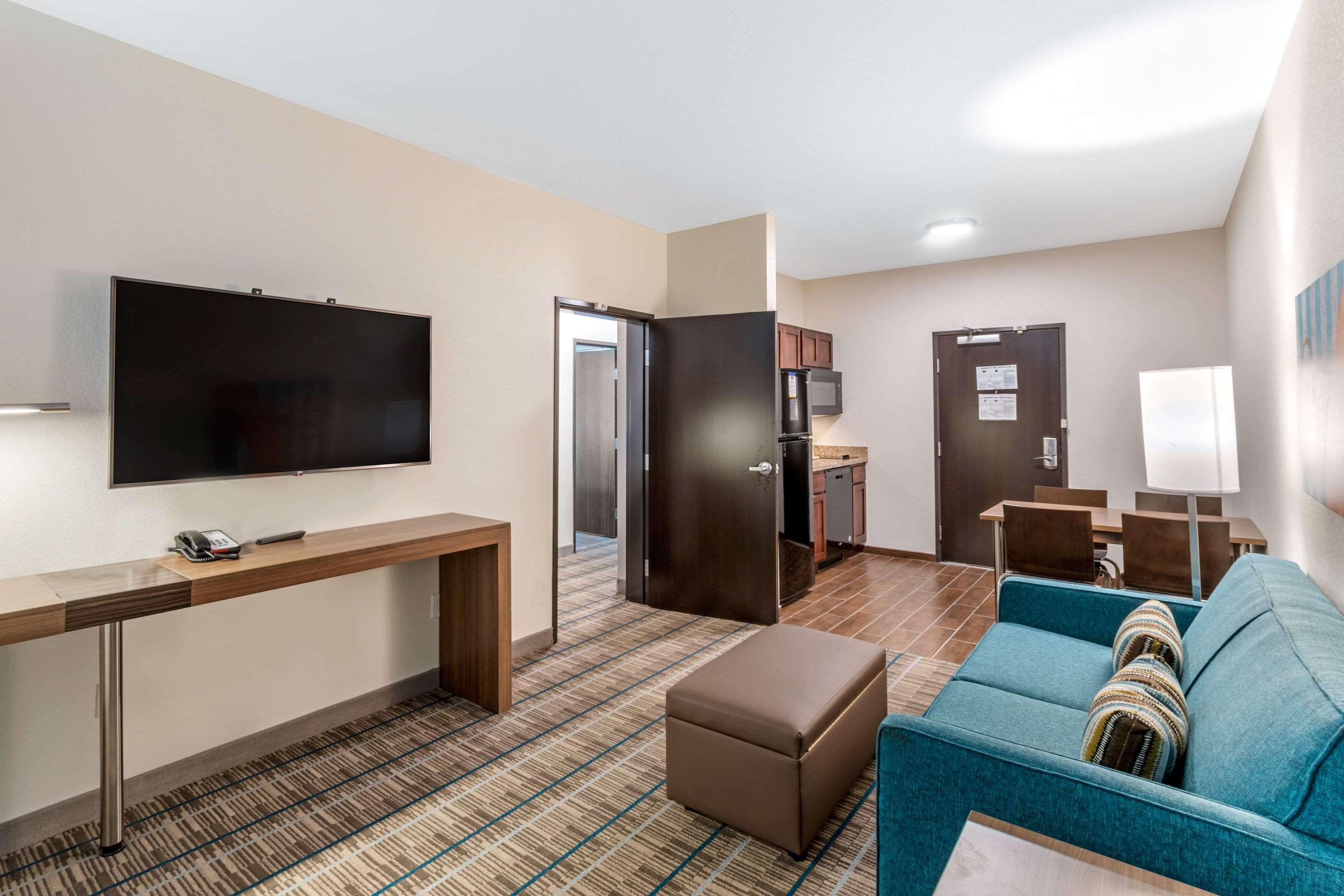 Mainstay Suites Denver International Airport Exterior photo