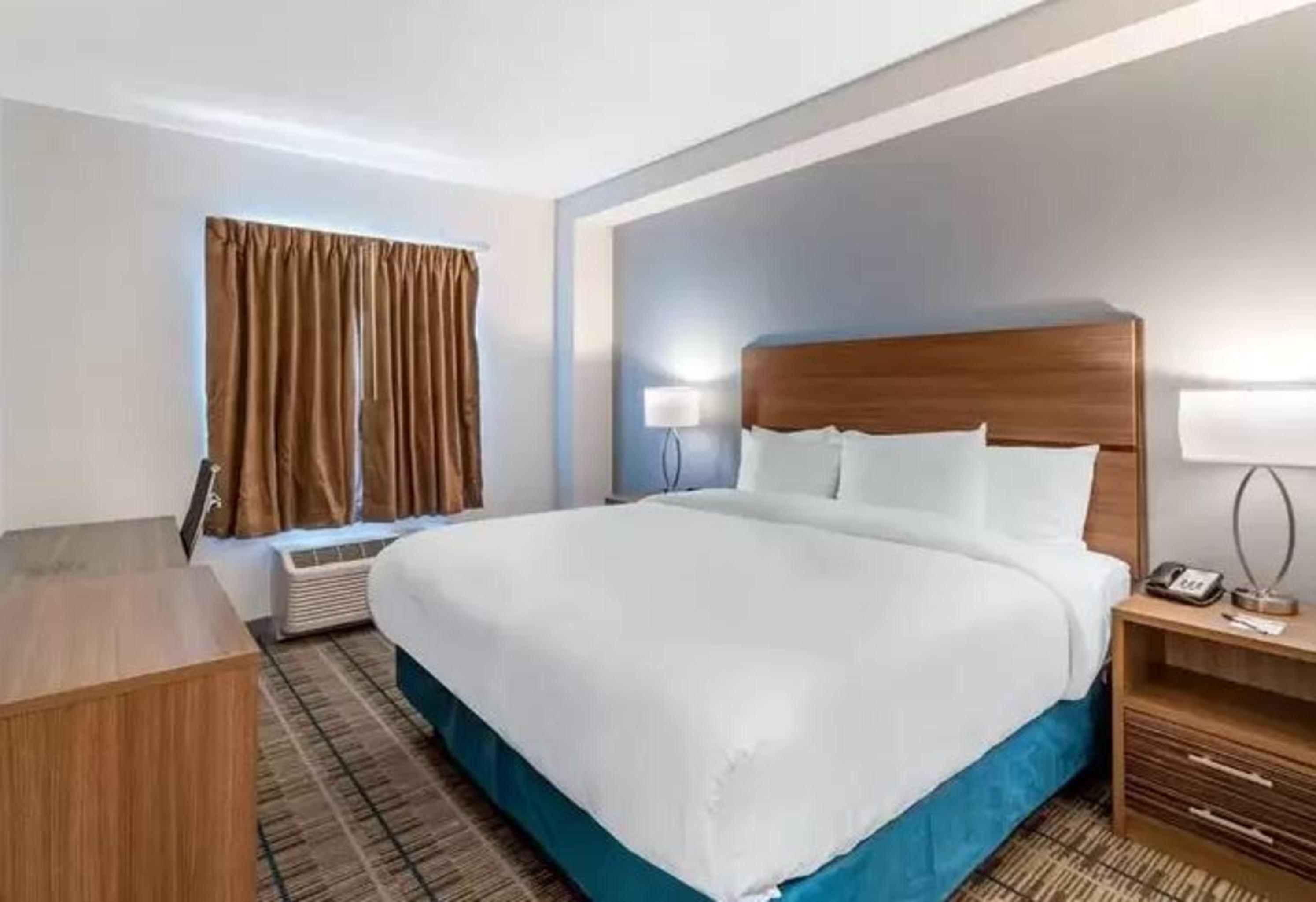 Mainstay Suites Denver International Airport Exterior photo