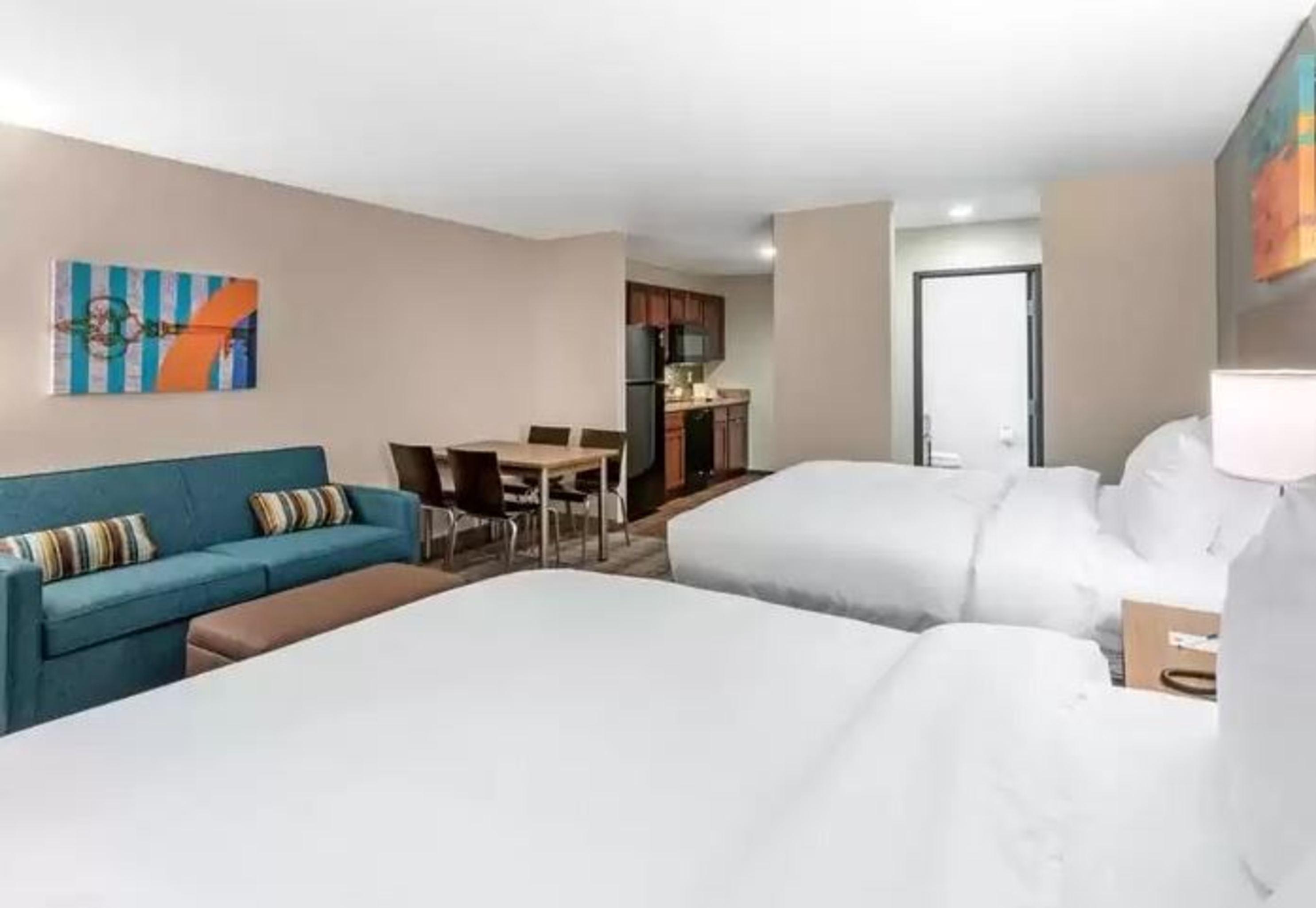 Mainstay Suites Denver International Airport Exterior photo