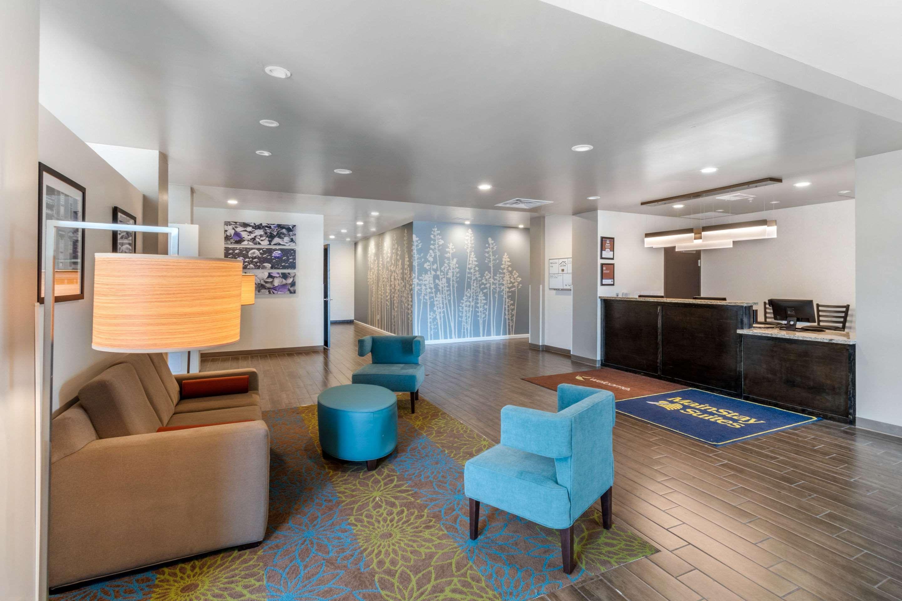 Mainstay Suites Denver International Airport Exterior photo
