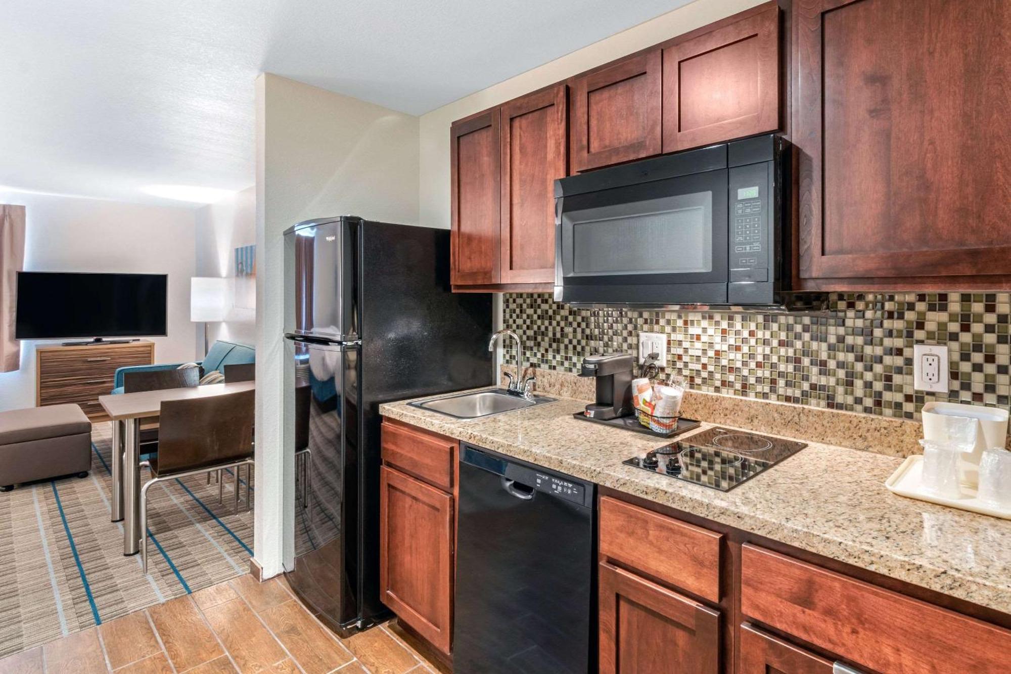 Mainstay Suites Denver International Airport Exterior photo