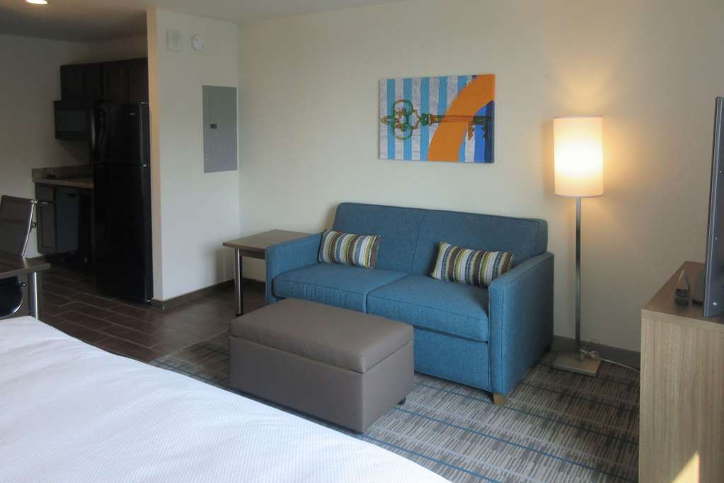 Mainstay Suites Denver International Airport Room photo