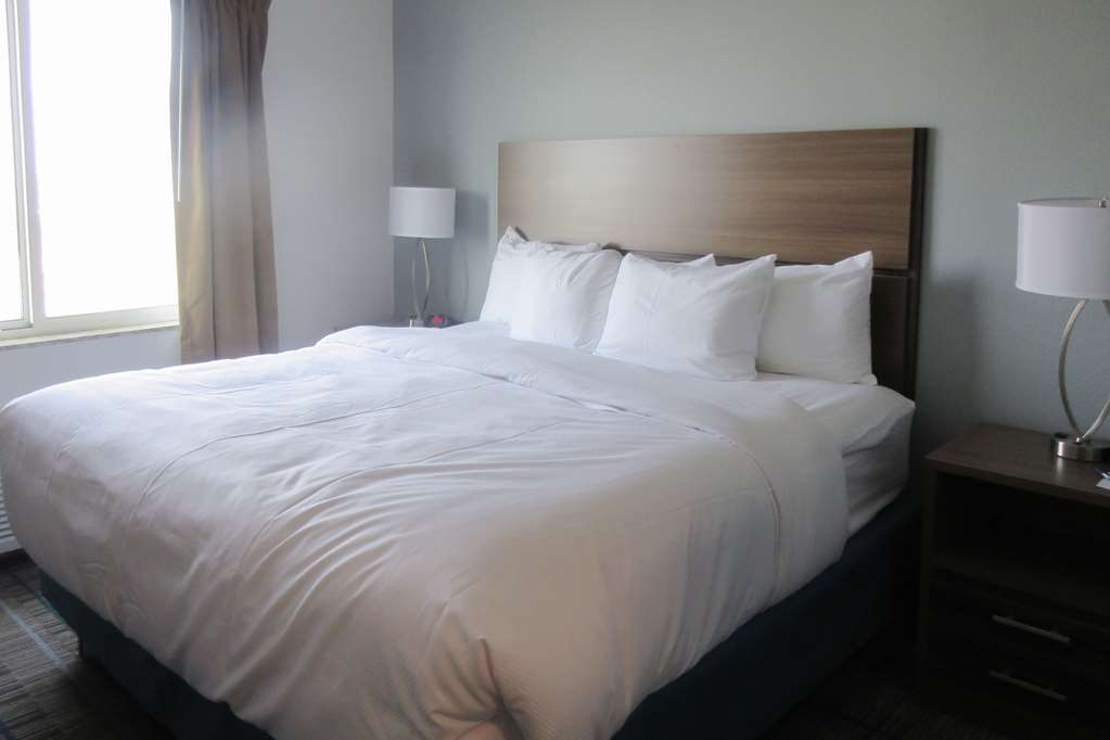 Mainstay Suites Denver International Airport Room photo